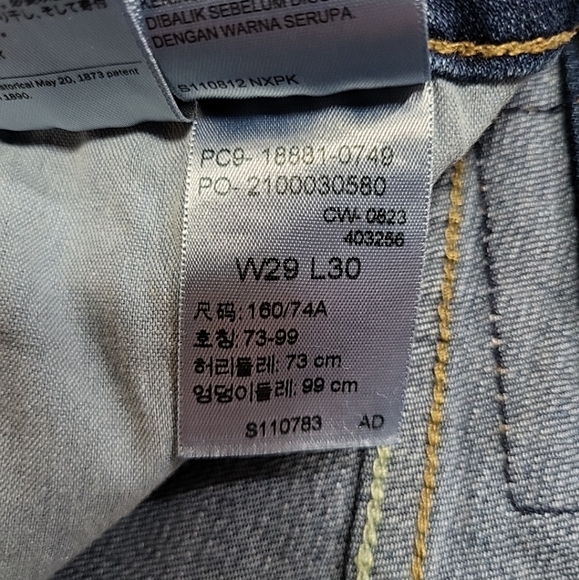 Levi's Women's Jeans Size 29 Blue Denim 711 Skinny Medium Wash 5-Pocket Design - Picture 9 of 12